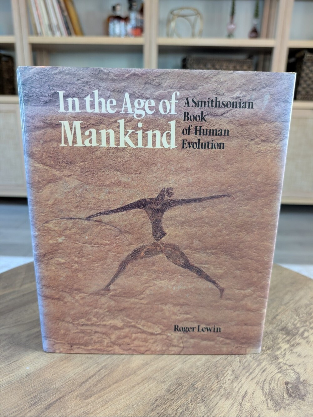 In the Age of Mankind Smithsonian Human Evolution Roger Lewin HC DJ Illustrated